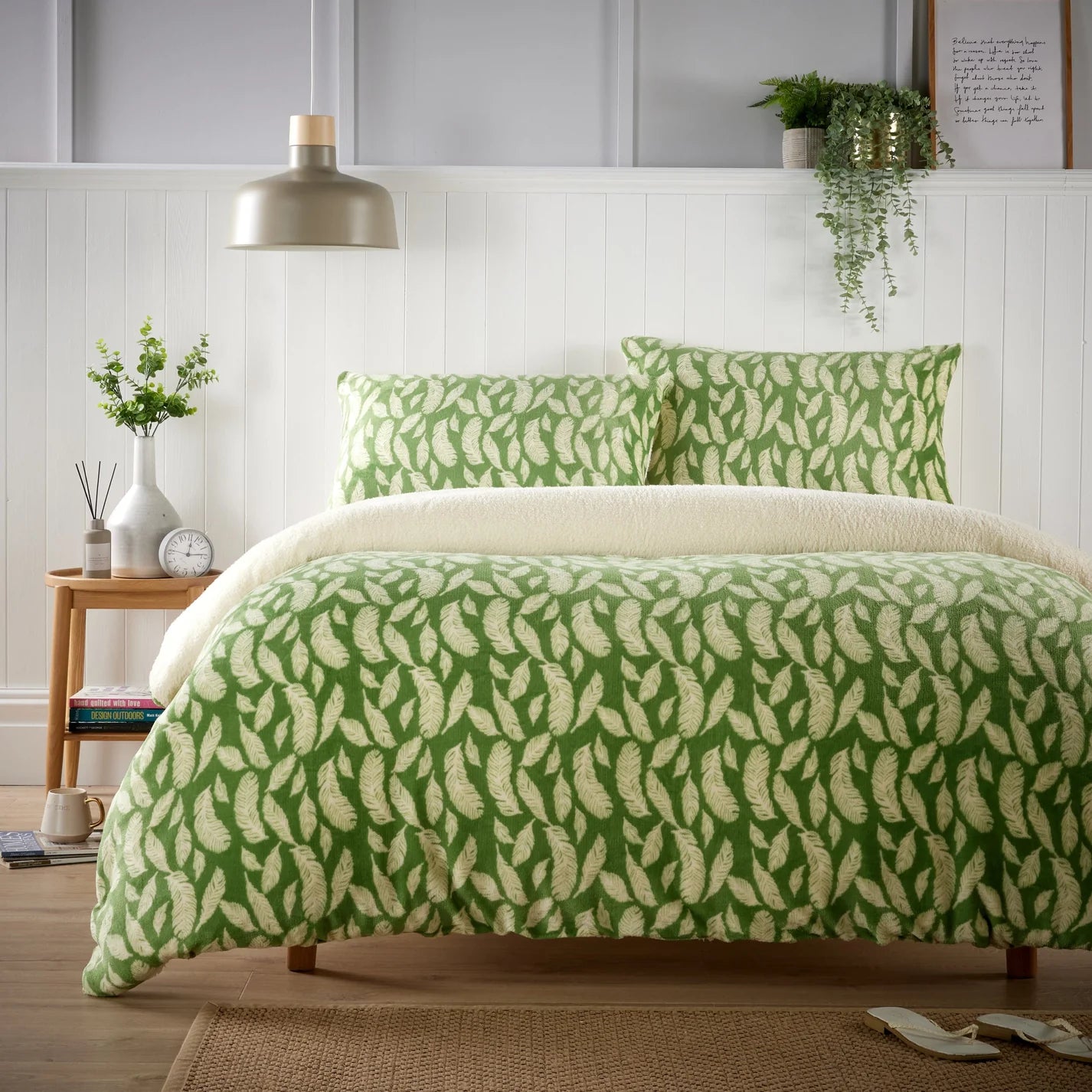 Floral Leaves Printed Teddy Duvet Set With Reversible Sherpa Fleece Fur
