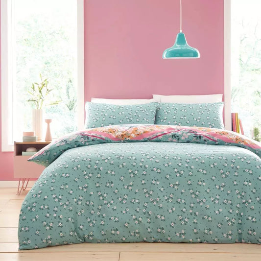 Traditional Lillie Floral Patchwork Reversible Duvet Set
