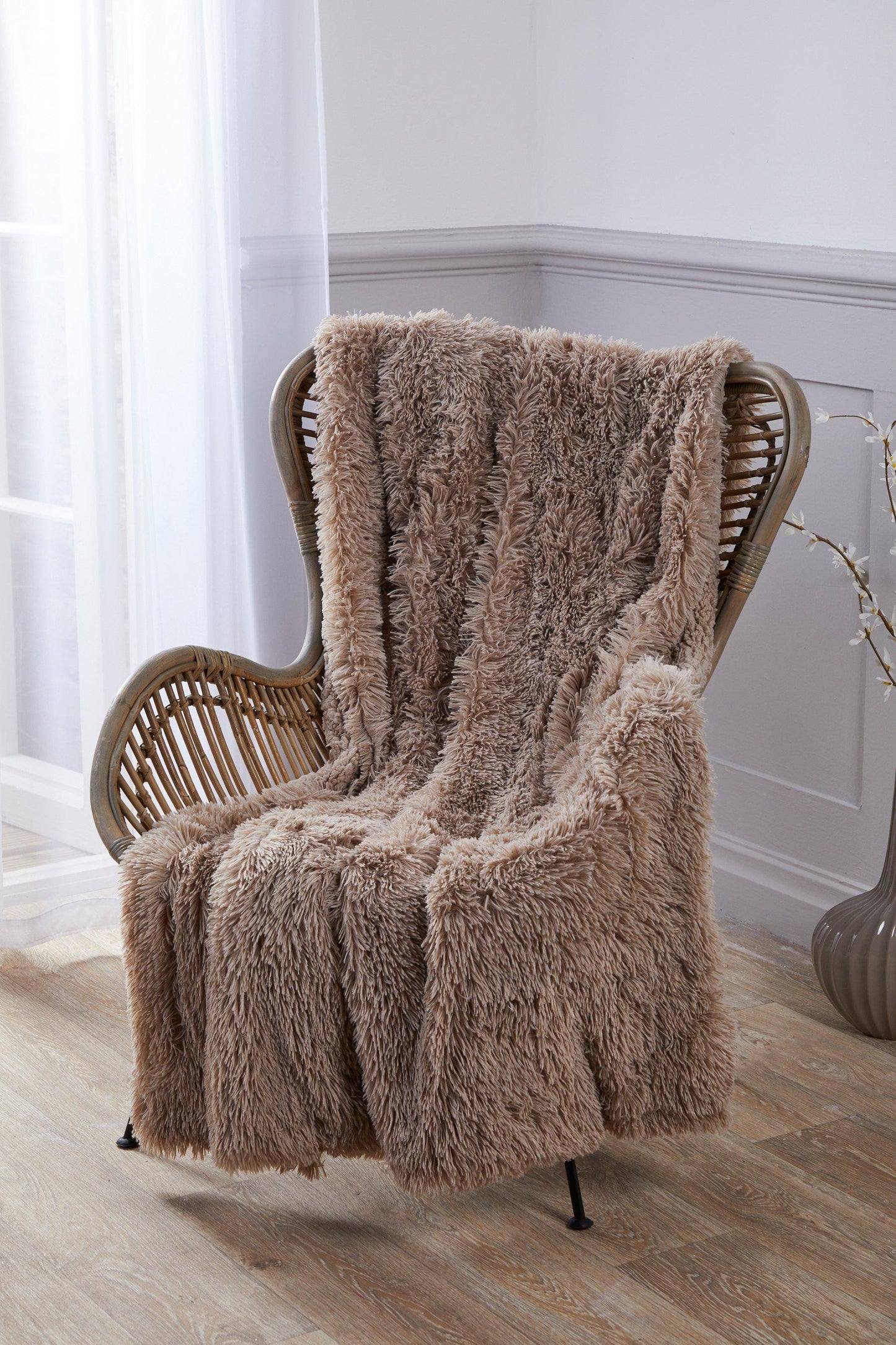 Hug & Snug Super Soft Shaggy Throw Natural
