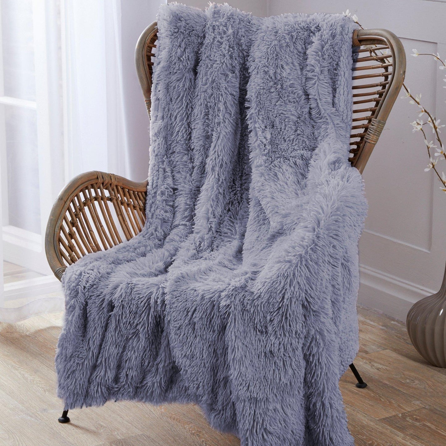 Hug & Snug Super Soft Shaggy Throw Silver