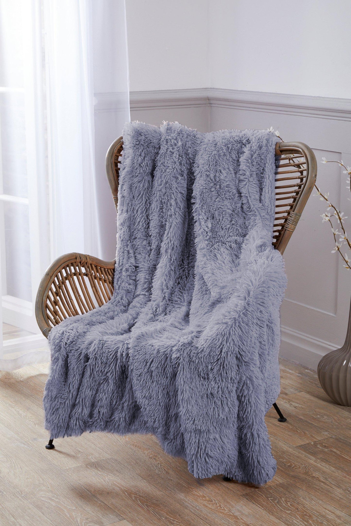 Hug & Snug Super Soft Shaggy Throw Silver