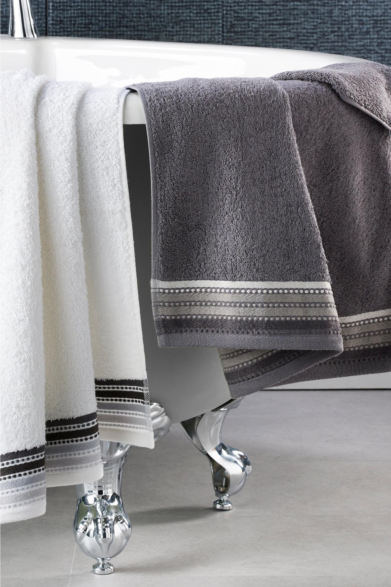 2 Piece 100% Egyptian Cotton Embroidered Hand Towels 600gsm
