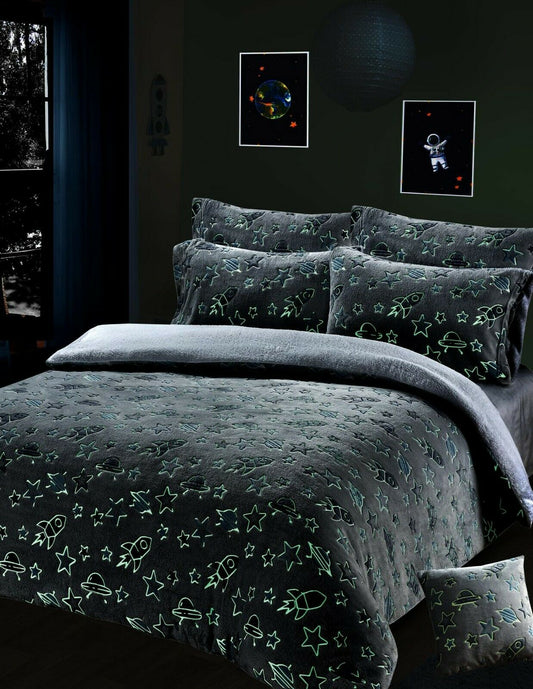 Glow In The Dark Spaceship Reversible Teddy Fleece Duvet Set