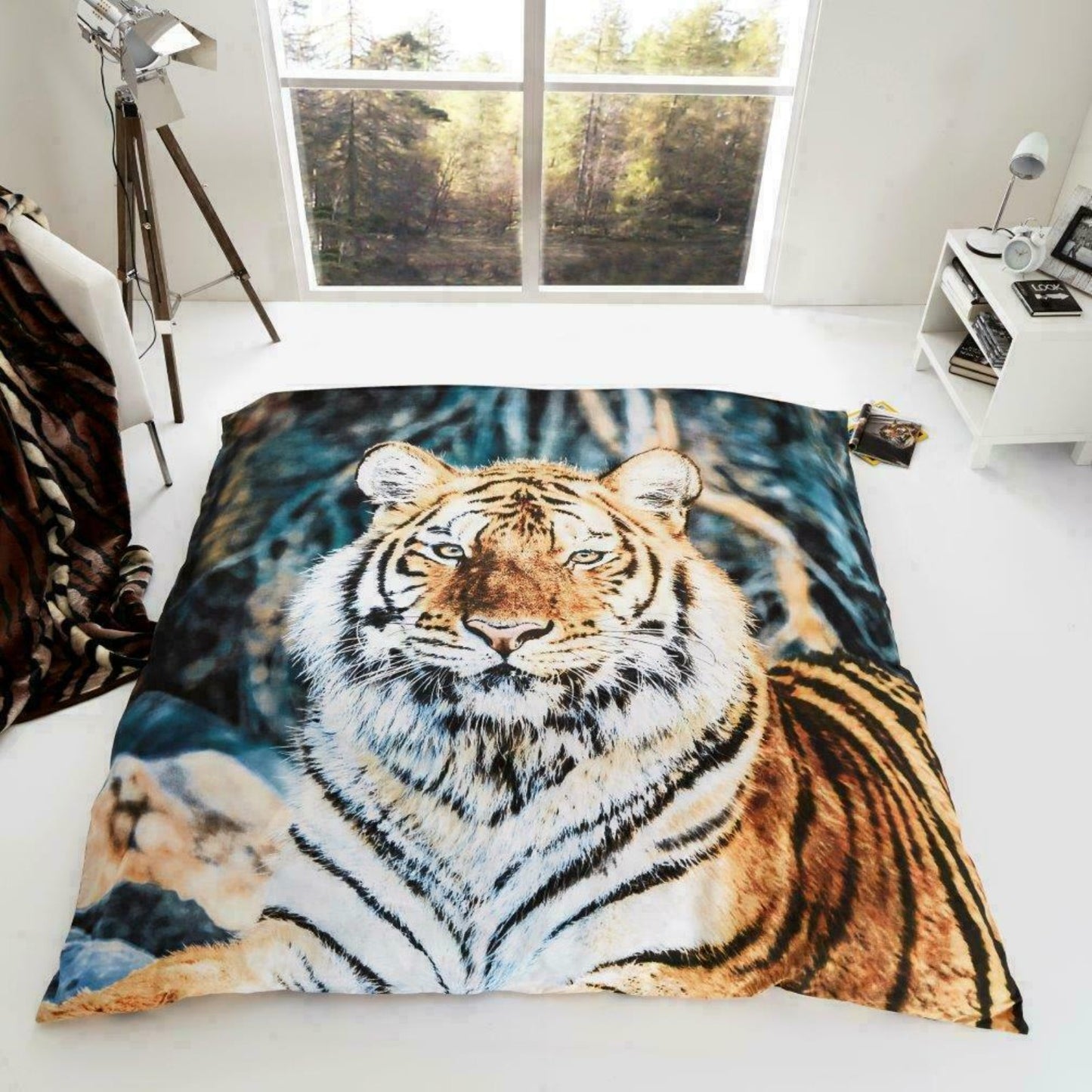 Tiger Faux Fur Super Soft Throw