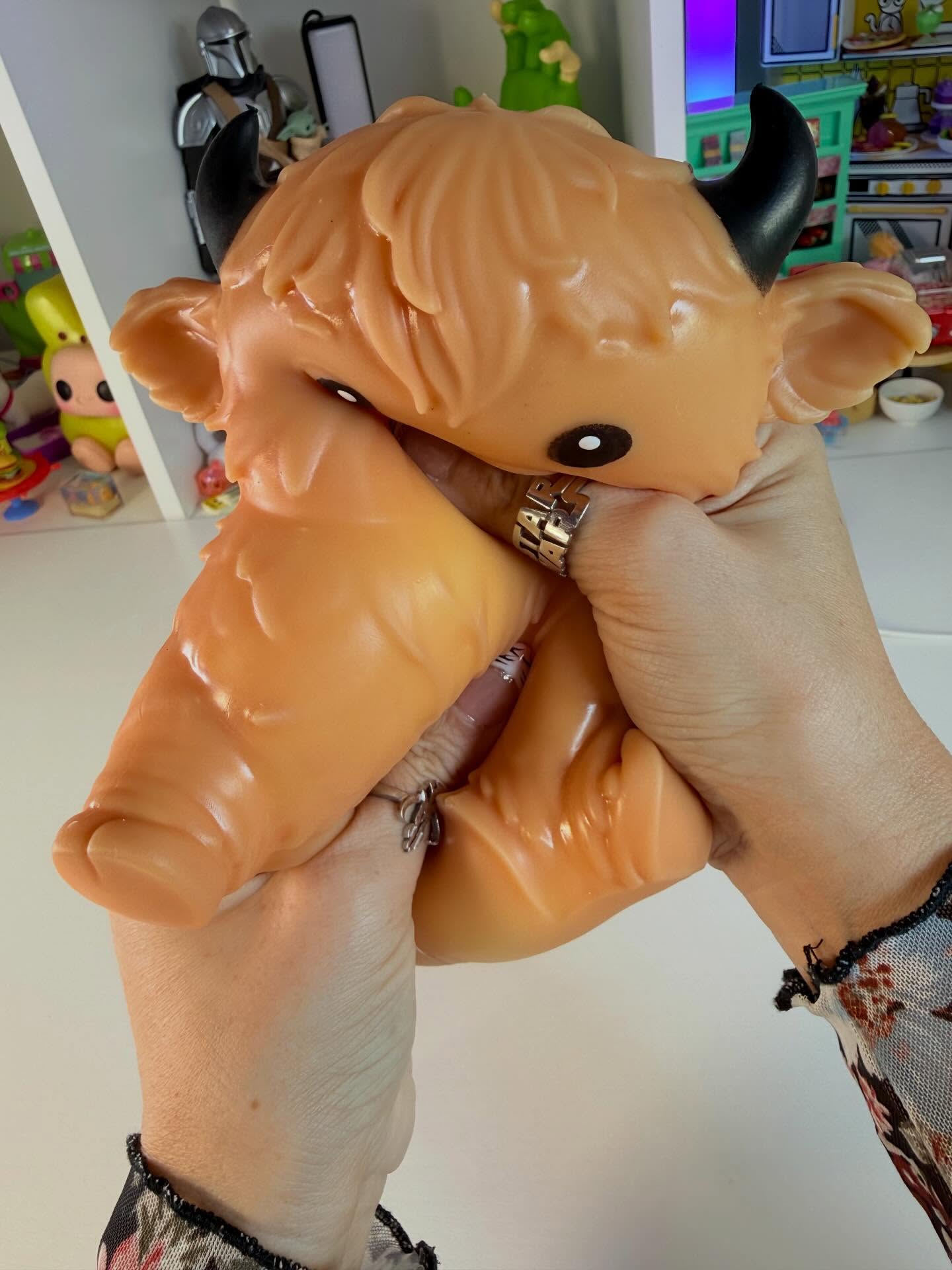 *NEW* Jumbo Squishy Highland Cow