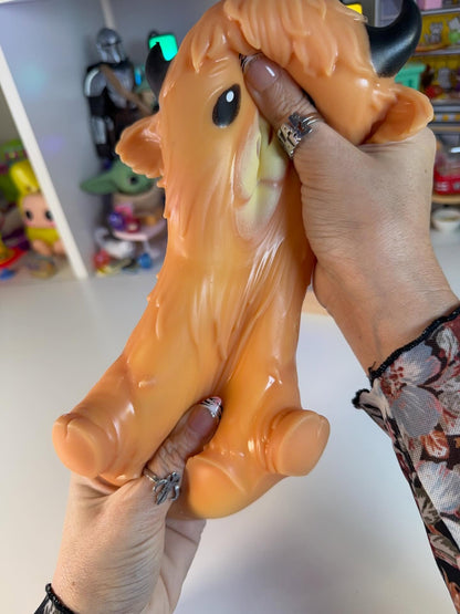*NEW* Jumbo Squishy Highland Cow