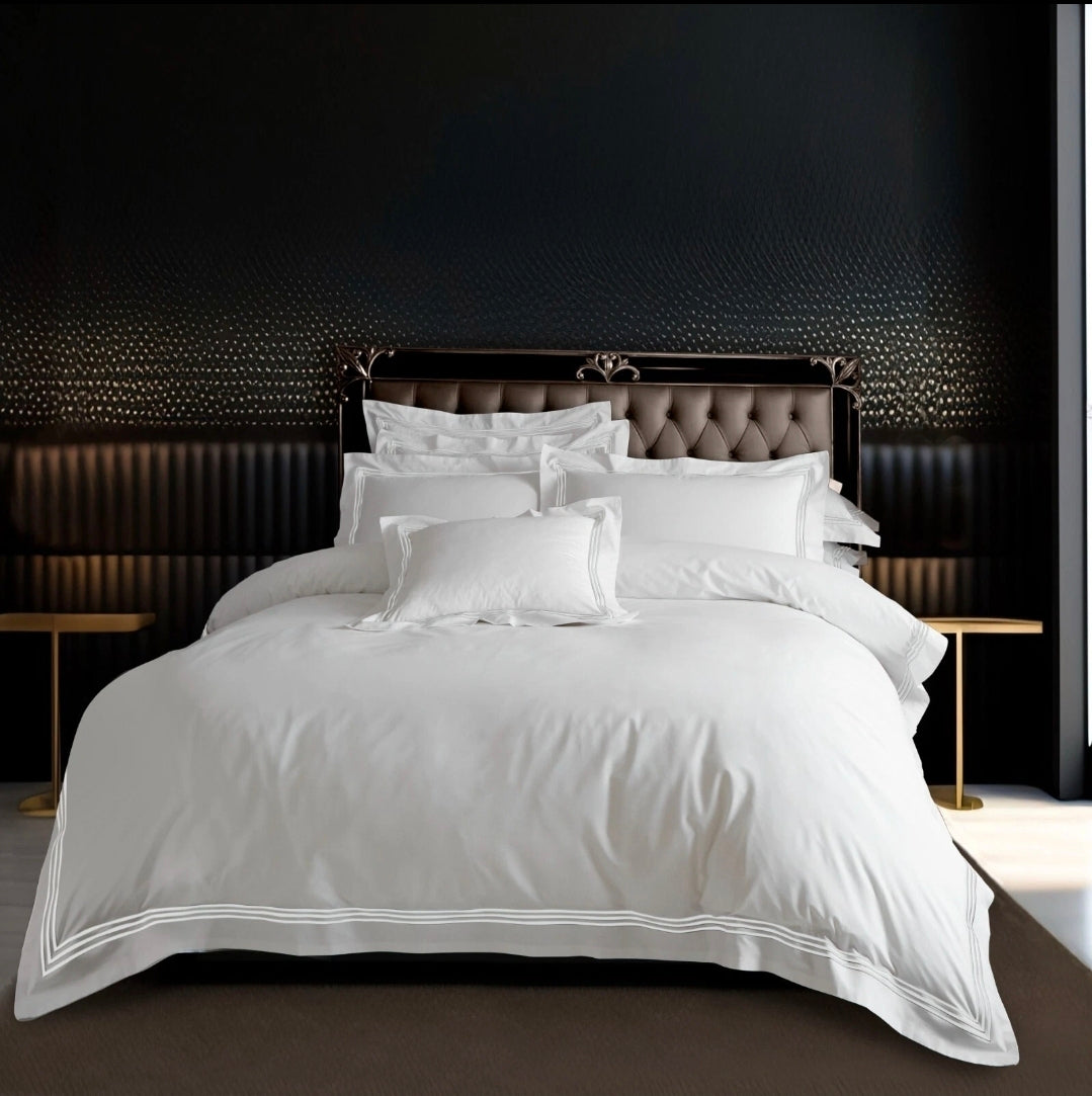 Devore Luxury Hotel Duvet Set with White Embroidery Trim