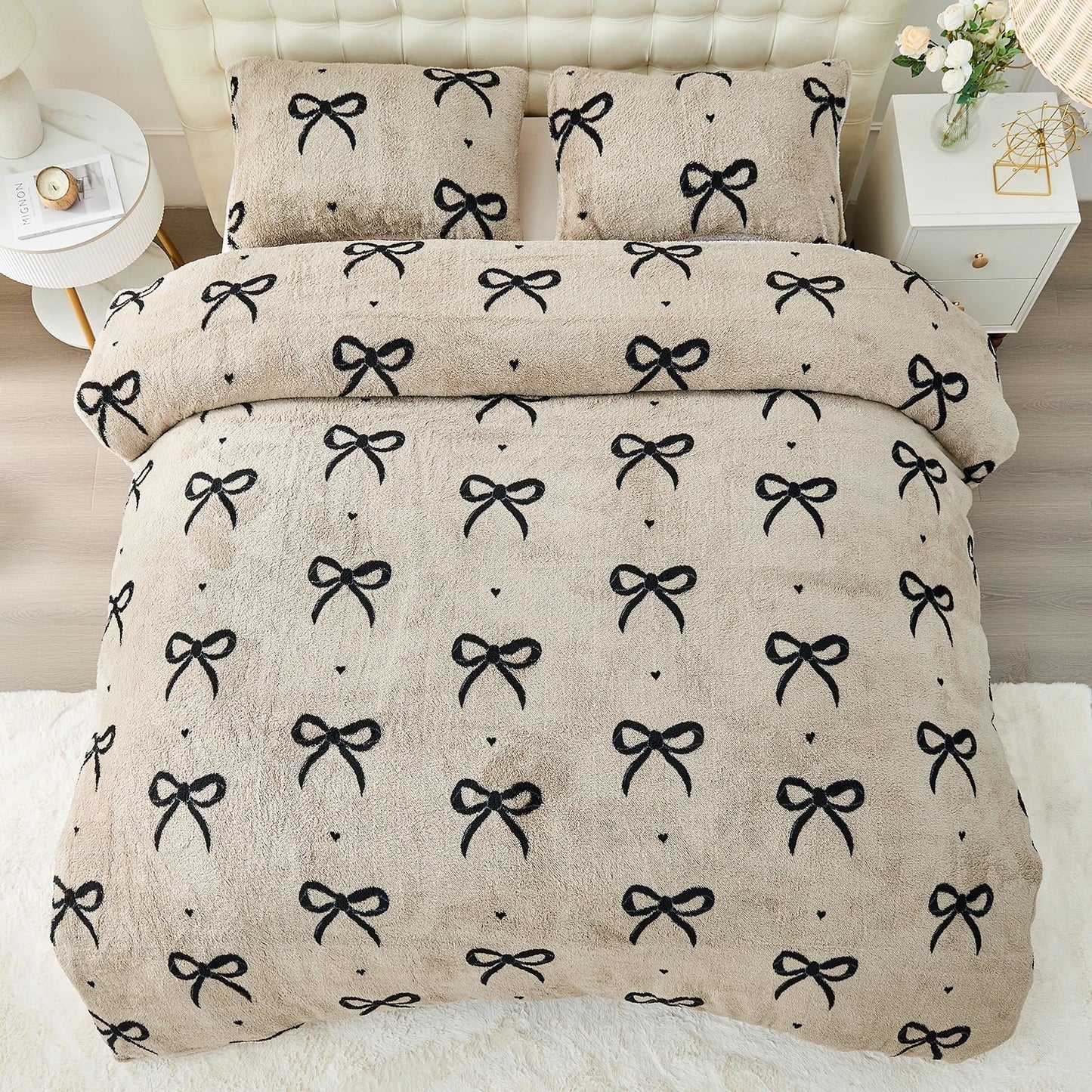 Natural Bow Teddy Duvet Set With Reversible Sherpa Fleece Fur