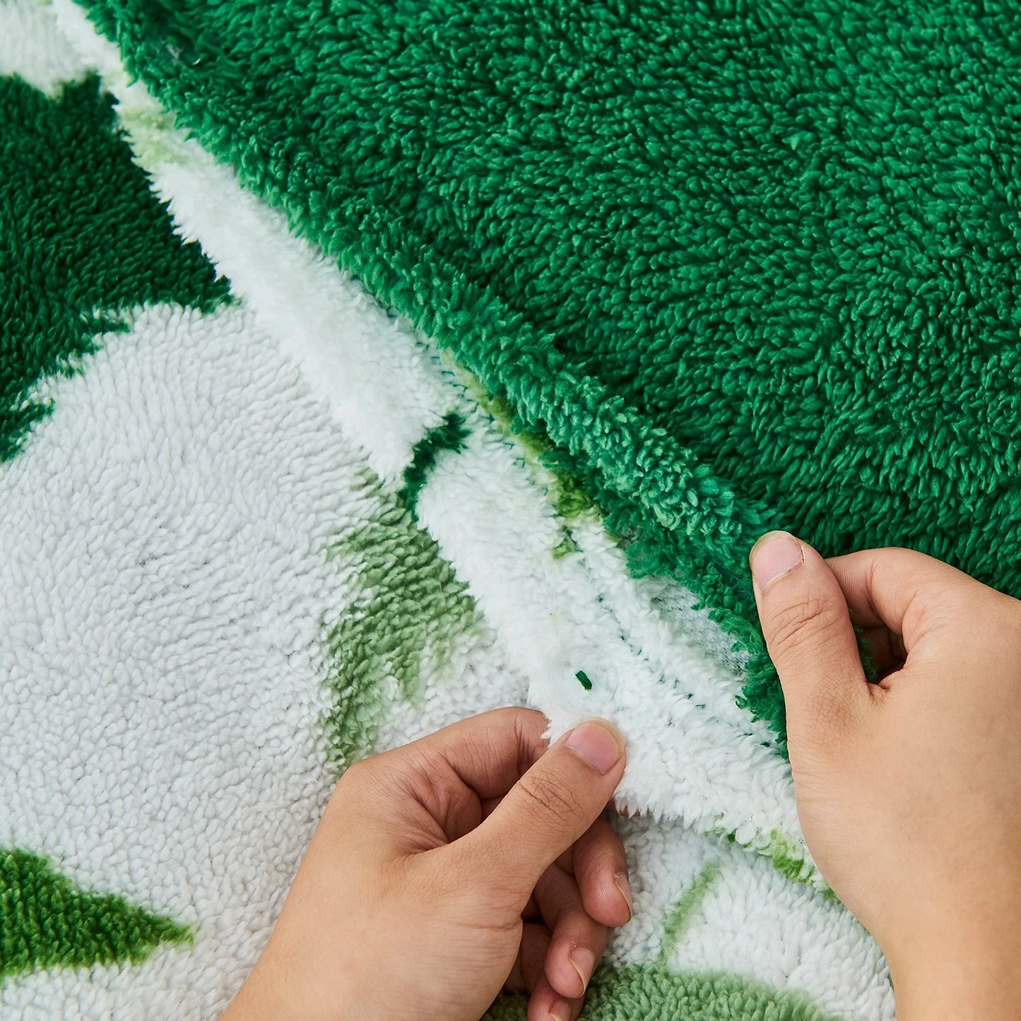 Christmas Tree Winter Teddy Duvet Set With Reversible Sherpa Fleece Fur