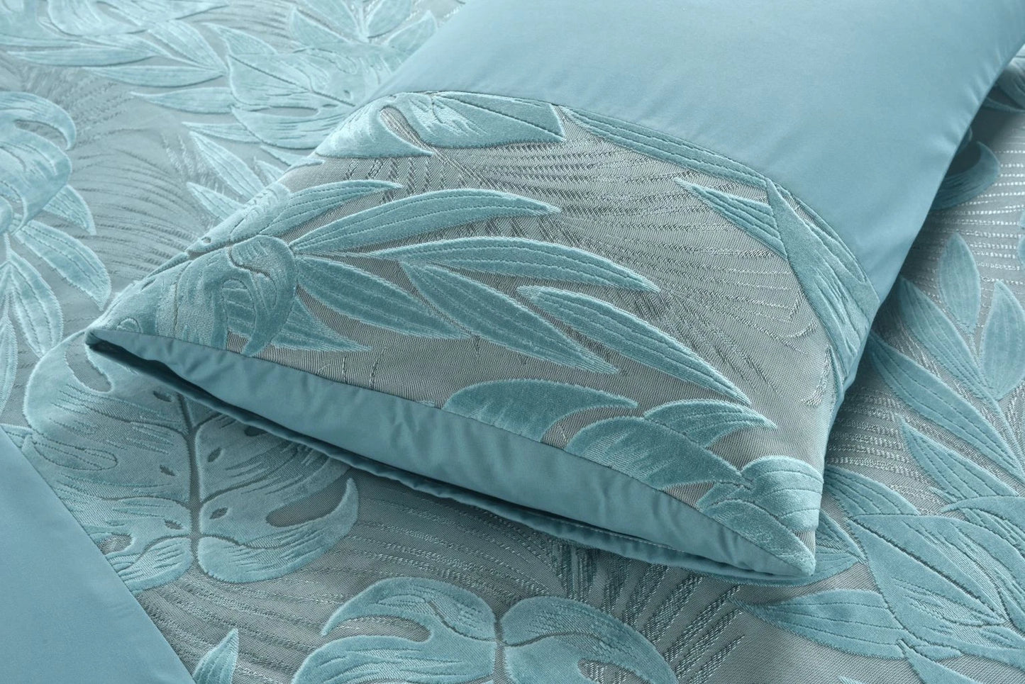 Velvet Leaf Embroidered Signature Duvet Cover & Pillowcase Set