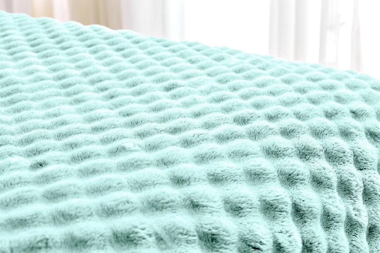 Super Thick Jacquard Bubble Throw