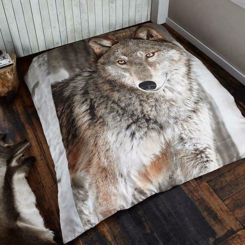 Wolf Faux Fur Super Soft Throw