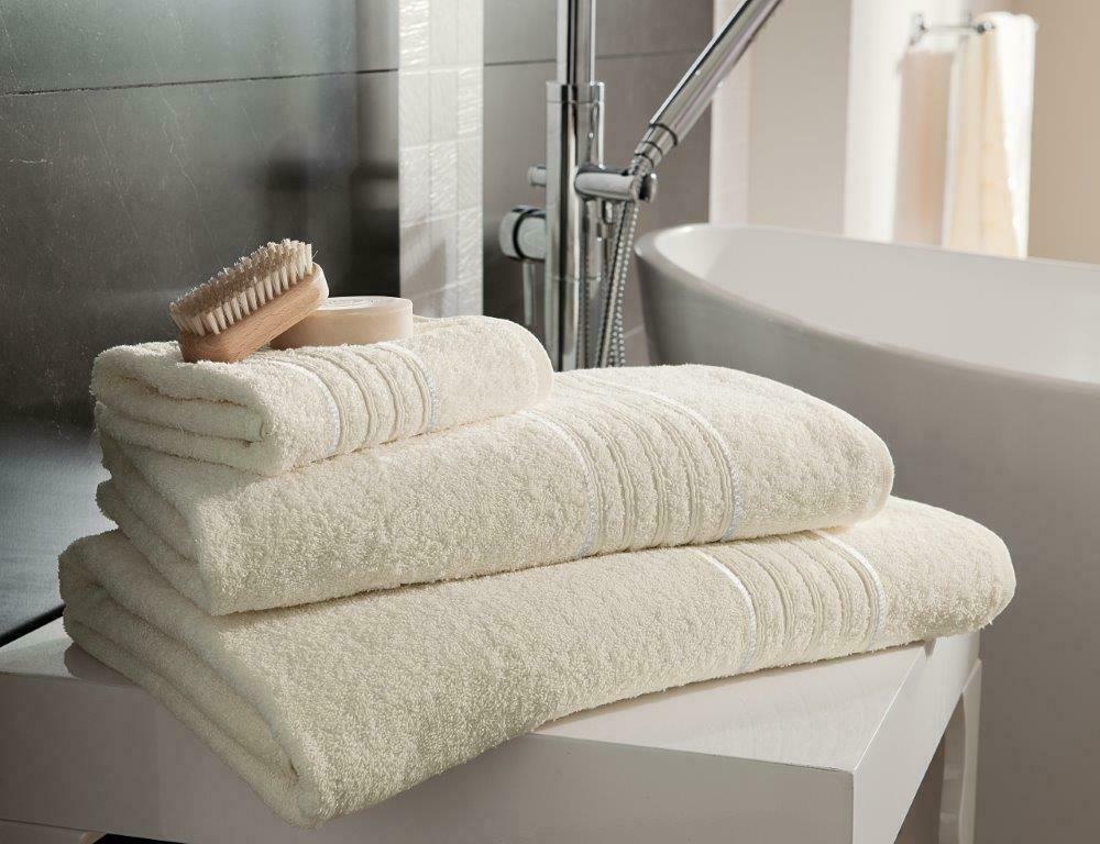 Luxury 100% Egyptian Cotton Hampton Towel 450gsm Cream